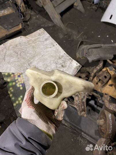 Расширительный бачок toyota corsa