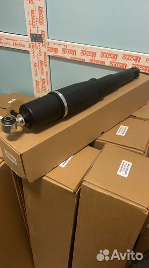 Задний пневмоамортизатор Cadillac Escalade