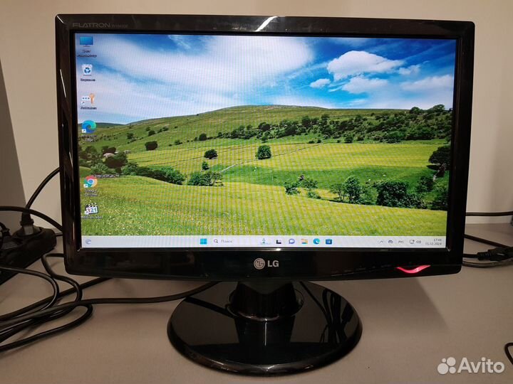 Монитор широкоформатный 19 дюймов\гарантия