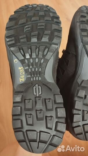 Кроссовки фарадей 44