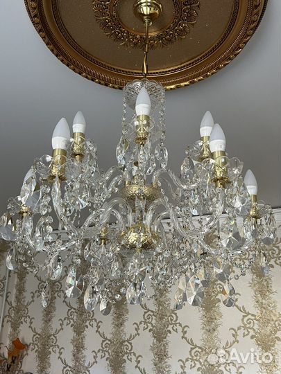 Чешская хрустальная люстра