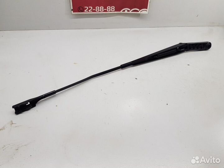 Поводок стеклоочистителя (правый) (Audi Q3)