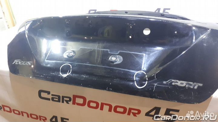 Дверь багажника б/у для Ford Focus (1838957)