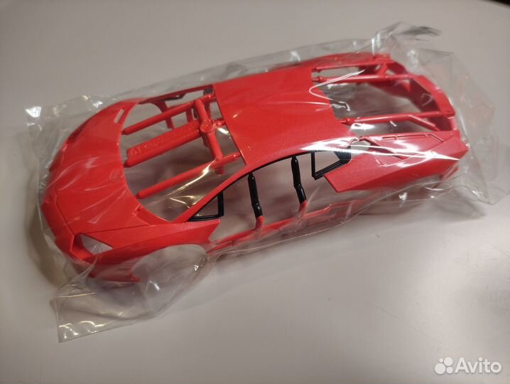 1/24 Lamborghini Aventador LP700-4 Pre Painted