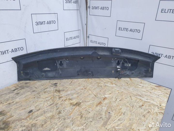 Спойлер багажника камера задний Land Rover