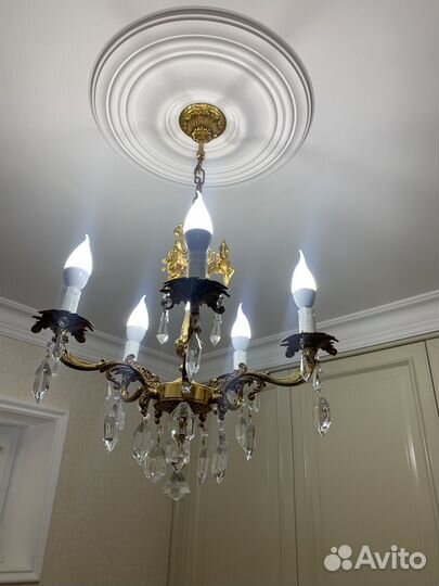 Бронзовая антикварная люстра