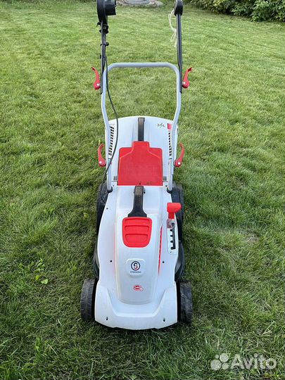 Газонокосилка электрическая
