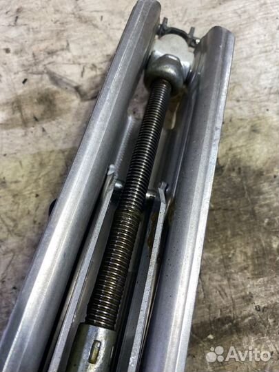 Домкрат Mercedes-Benz E-Class W211 M112E32 112.949