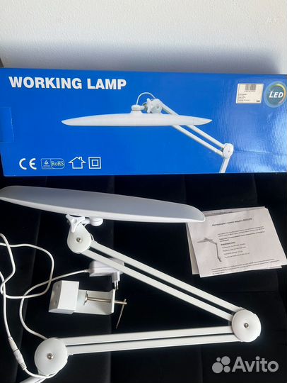 Профессиональная бестеневая лампа