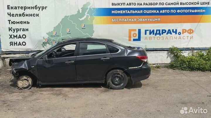 Обшивка двери передней левой Nissan Almera (G15) 8