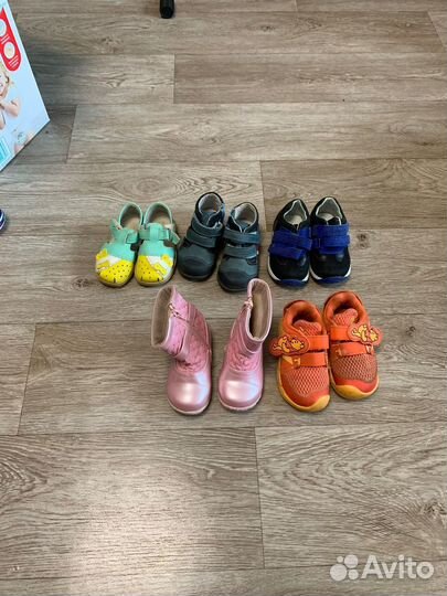 Детская обувь на девочку