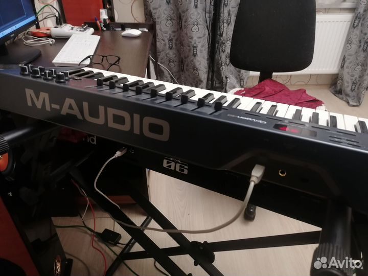 Мидиклавиатура m-audio oxygen 49