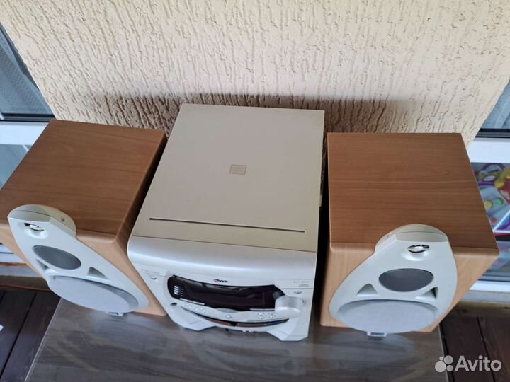 Топовый музыкальный центр LG FFF-3030