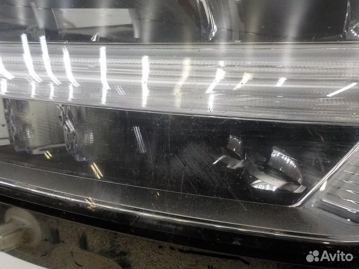 Фара левая Volvo XC90