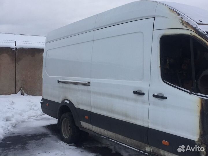 Четверть задняя правая на Форд Транзит