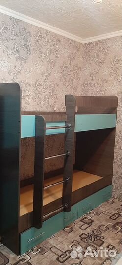 Продам комплект детской мебели