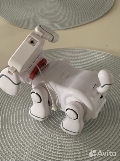 Игрушка робот тамагочи