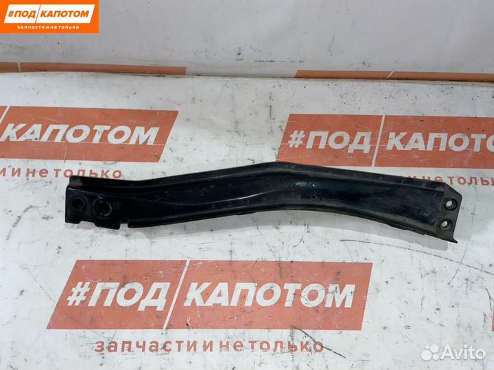 Кронштейн (крепление) левый Mitsubishi Outlander