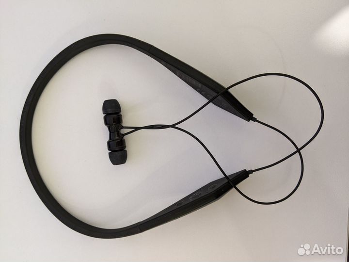 Наушники беспроводные Plantronics Back Beat 100