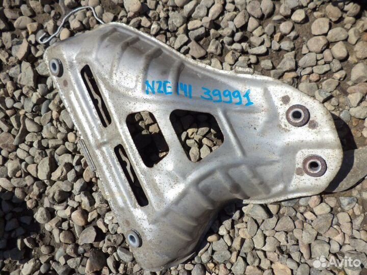 Кожух выпускного коллектора Toyota Corolla Fielder