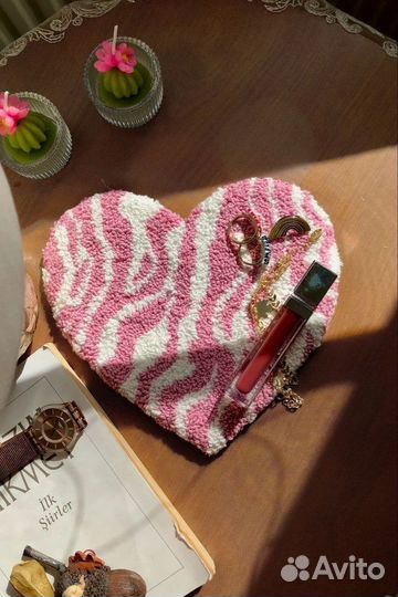 Подставка под кружку / украшение ковровая вышивка