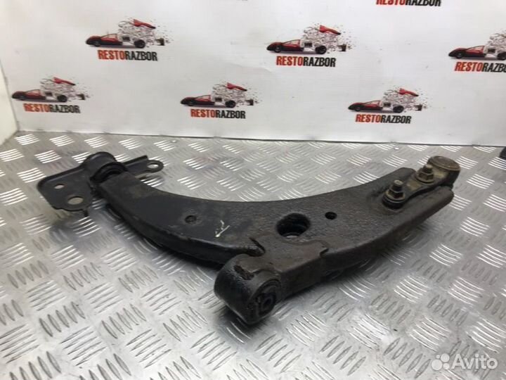 Рычаг подвески верхний правый Kia Shuma лифтбек