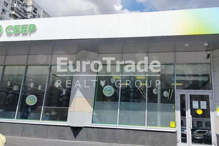 Сдам торговое помещение, 330 м²