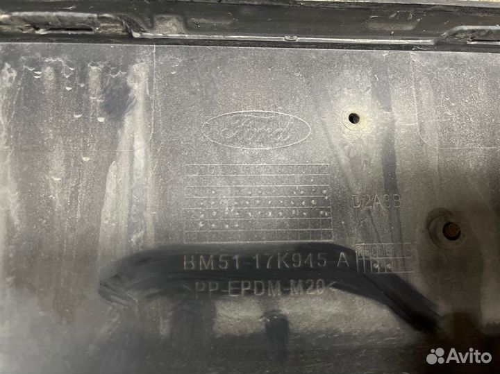 Решетка бампера Ford Focus 3