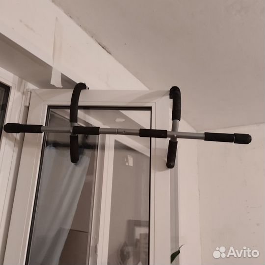 Турник навесной