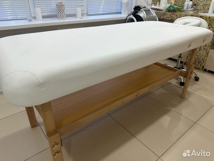Кушетка для массажа и спа