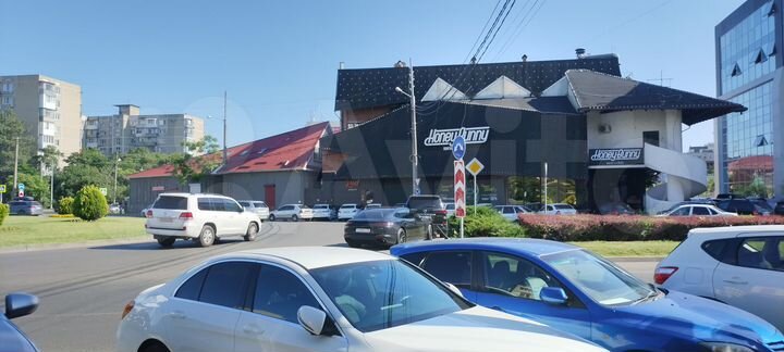 Отдельно-стоящее здание, 350 м²