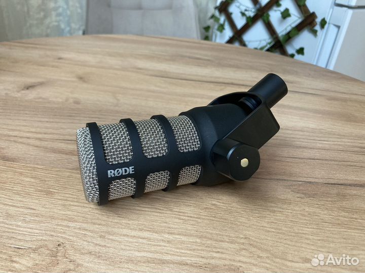 Rode PodMic - микрофон XLR