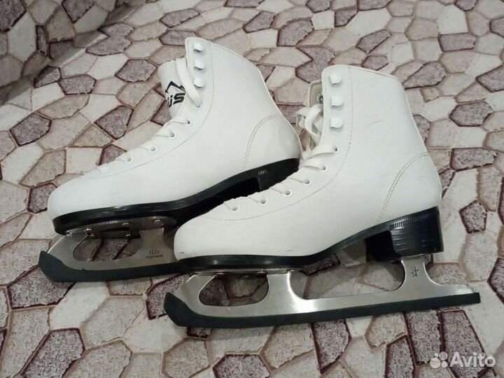 Коньки фигурные