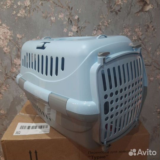 Переноска пластиковая кошке/собаке