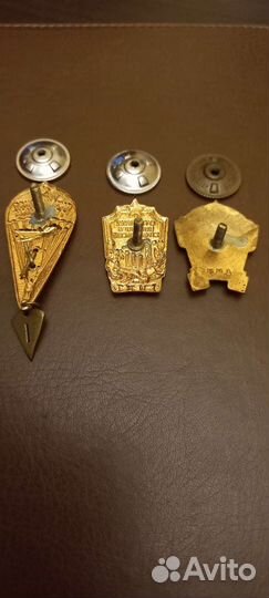 Тяжелые значки СССР отличники