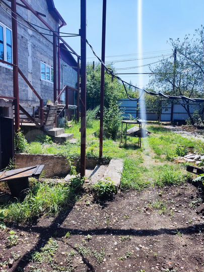 Дом 495 м² на участке 12 сот.