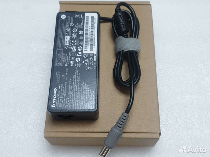 Блок питания для ноутбука Lenovo 90w круглый