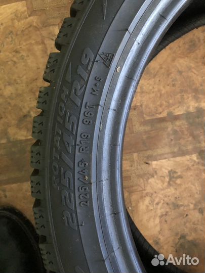 Pirelli Winter Ice Zero 225/45 R19 96T