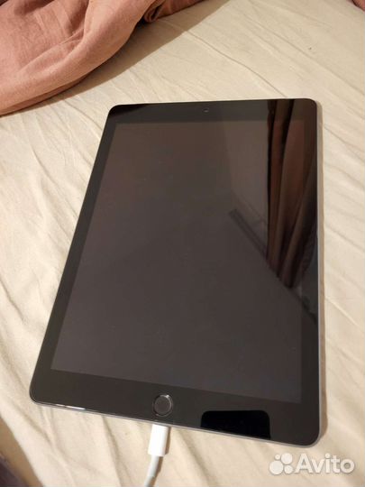 Apple iPad 6 128 гб WiFi cellular + apple pencil 1