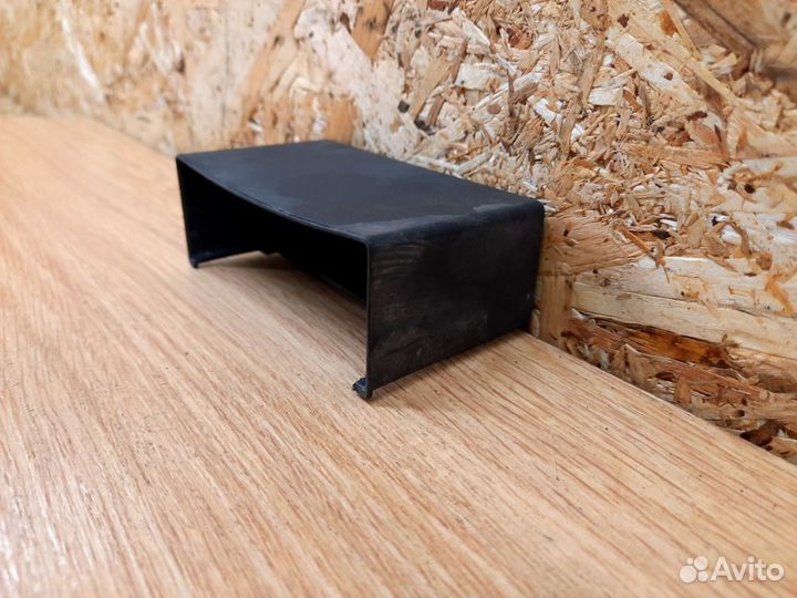 Крышка блока реле BMW E36