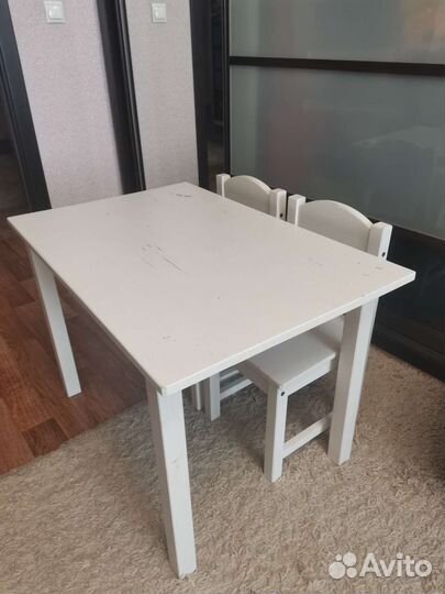 Детский стол и стул IKEA