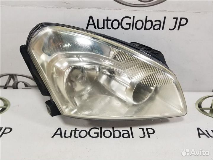 Фара правая Nissan Dualis