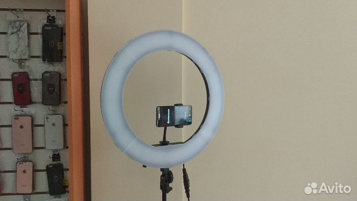 Кольцевая лампа 56 см + штатив. Новая