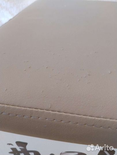 Пуфик кожаный