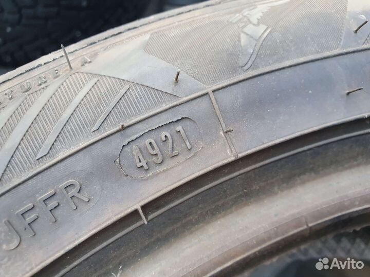 Goodyear EfficientGrip Performance 2 225/50 R17
