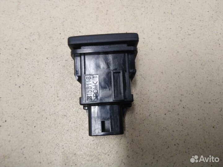 Кнопка многофункциональная Hi Lux 2015