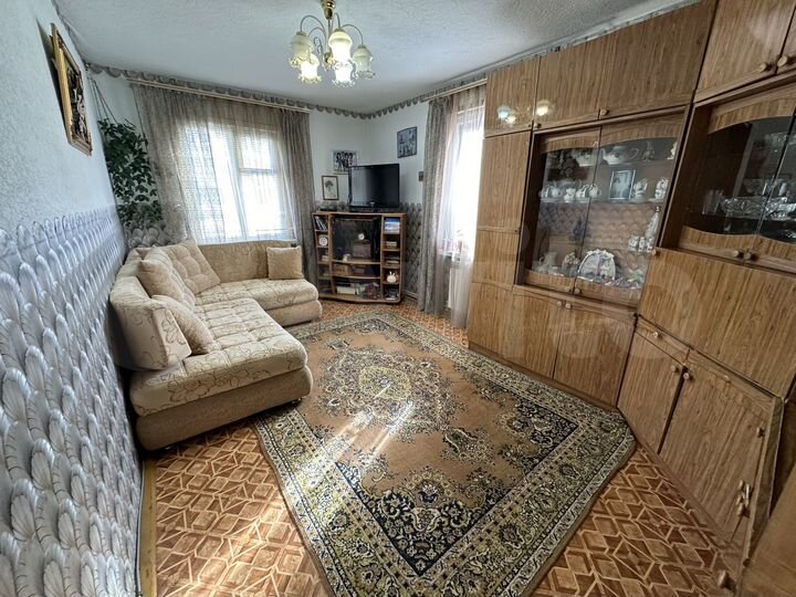 Дом 63 м² на участке 2,7 сот.