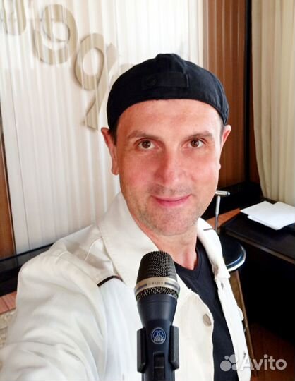 Певец; Диджей/DJ; Звуковое оборудование