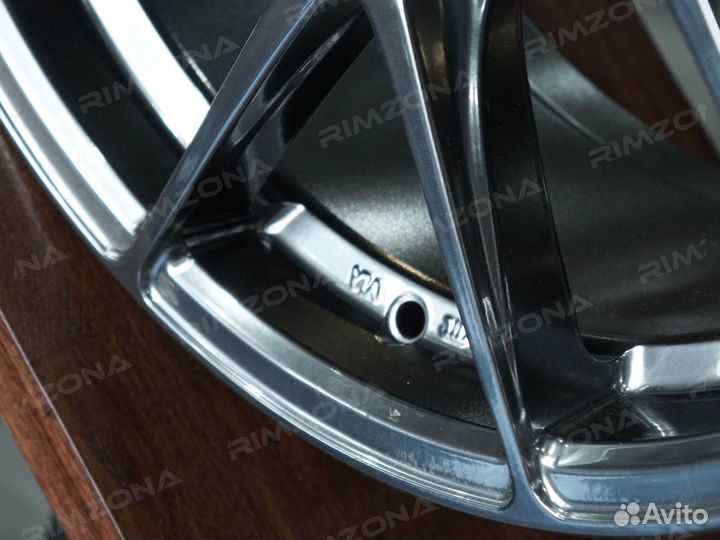 Литые диски HRE R17 на Kia. Арт1024