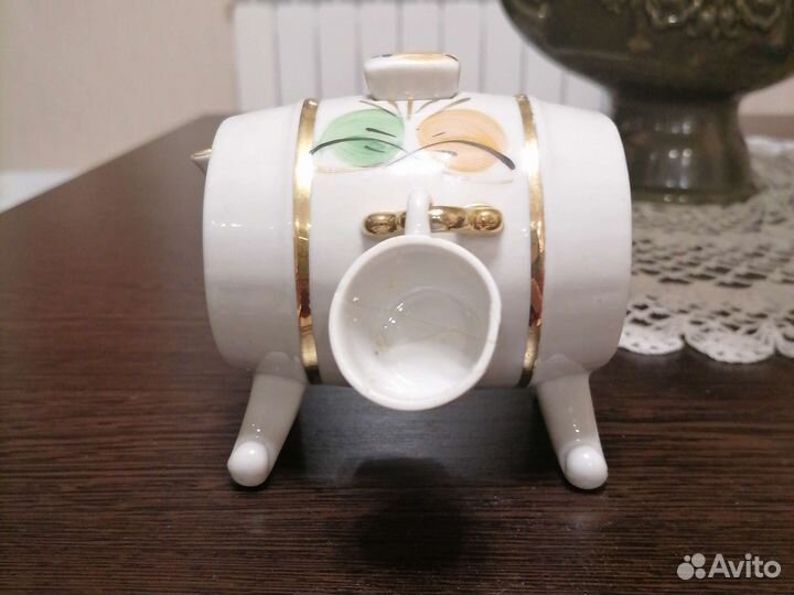 Штоф, бочонок керамический